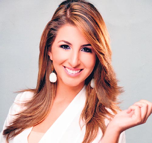 <p>Hija de los señores Fernando Duque Maldonado y la distinguida señora María Fernanda Marín de Duque, formará parte de las encantadoras debutantes que se presentarán en el Festival de Debutantes 2011. </p>