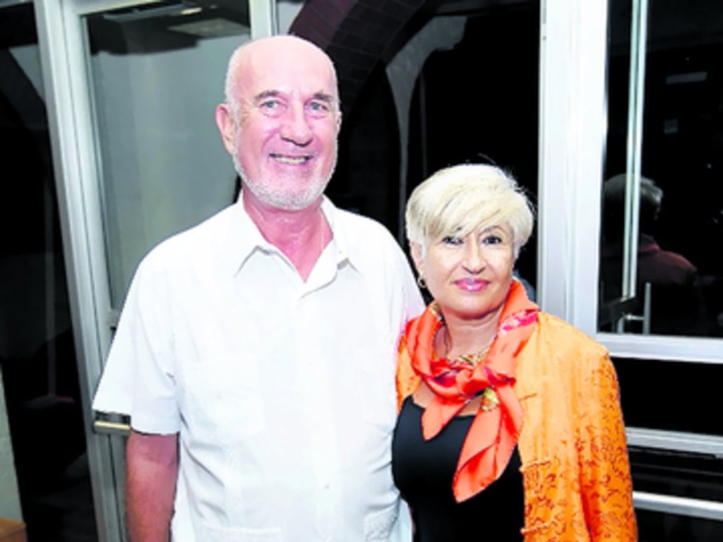 2. Christian Roman y Clara de Roman.