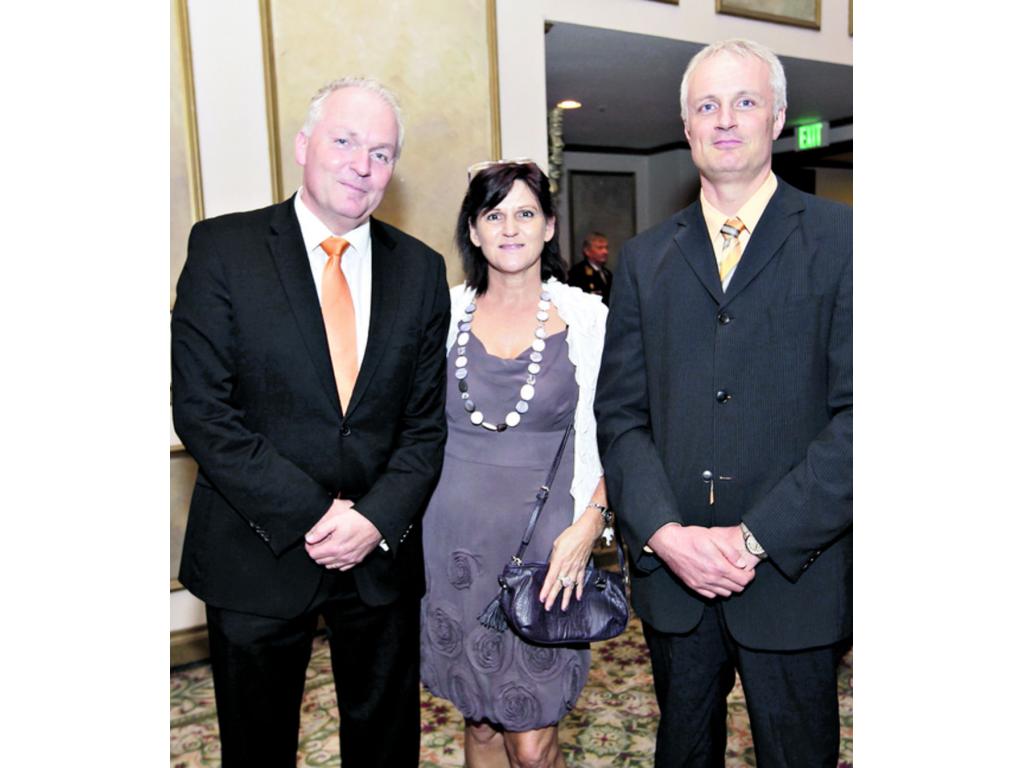 13. Wiebe de Boer, Margaritha de Boer y Guillaume Mounier.