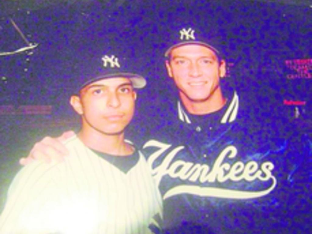 Castillo (izq.) junto a David Cone, exlanzador de los Yanquis.(Carlos Castillo J./Humberto Cornejo O.)