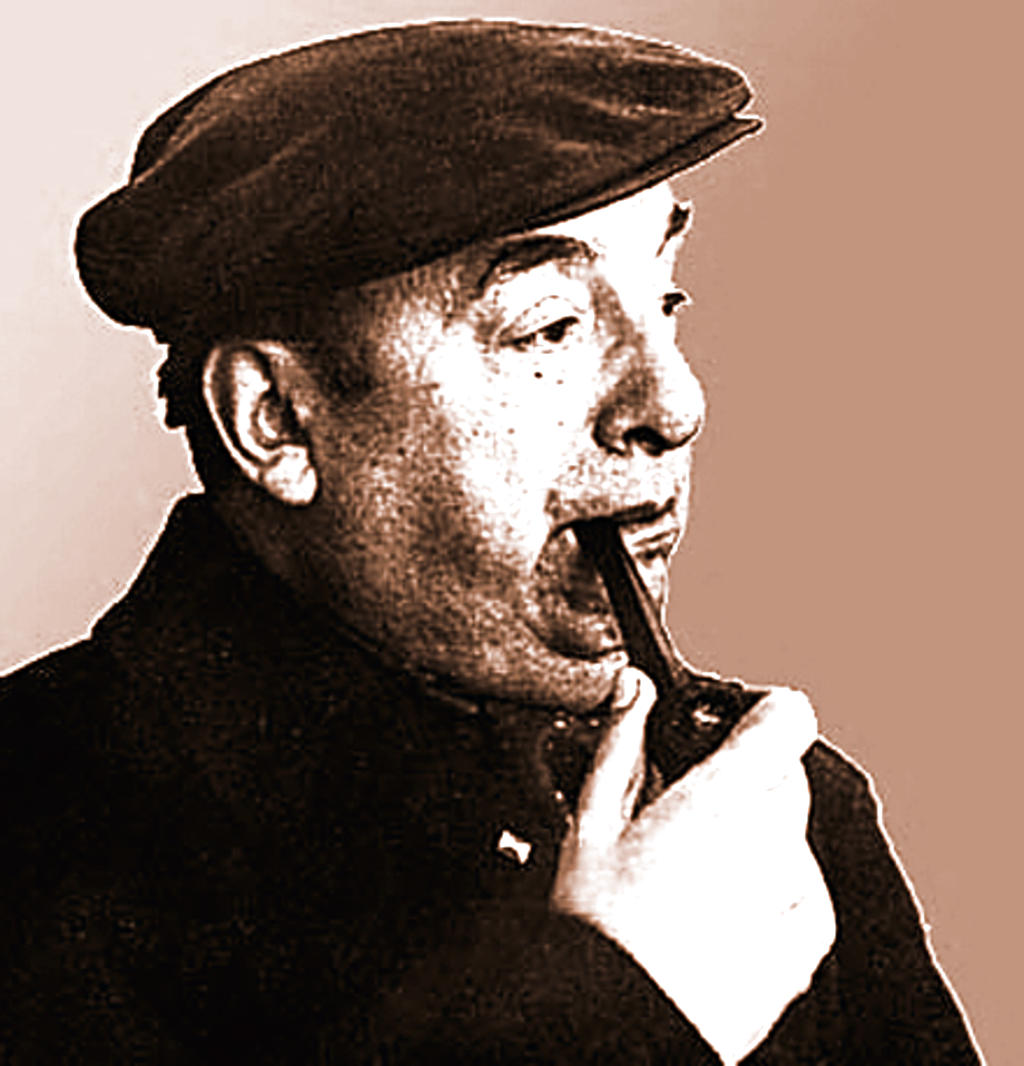 P. Neruda con su pipa(eqguia.com)
