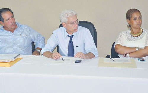 <p>Comité. Reunión en la Gobernación de Chiriquí.</p>