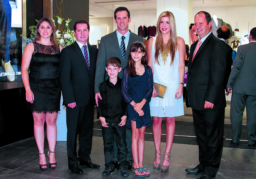 Catalina Calle, Carlos Arturo Calle, Alberto Motta, Stanley Motta, Paulina Motta, Angela Benedetti y Martin Calle.(Omar Morales/ Carlos Castro)