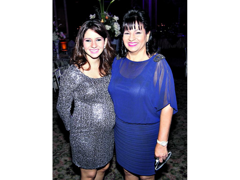 6. Giselle Pérez y Gilma Zelaya. ()