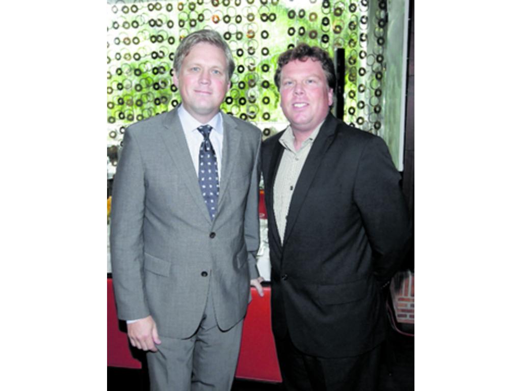 7. Jim Timson y John Patterson.