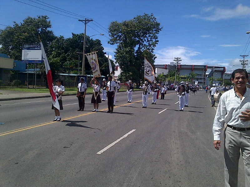 El instituto José Dolores Moscote participa del desfile. Quintín Moreno<br>