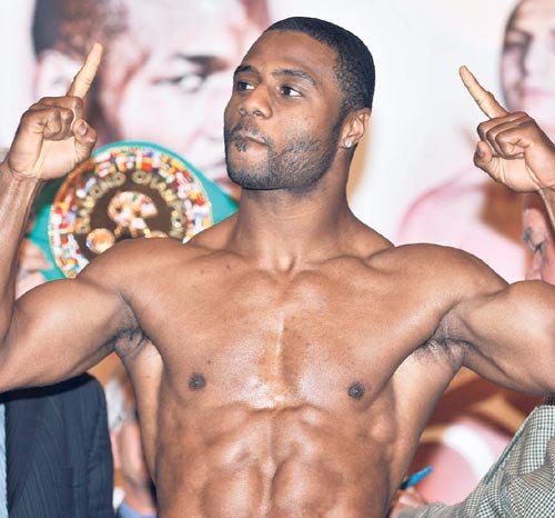 <p>El campeón. Jean Pascal busca acabar con Hopkins. </p>