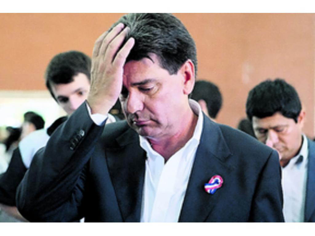 Se calcula que hubo cerca de un 52% de participación.(AP)