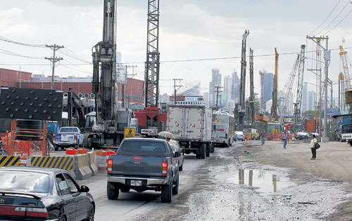 <p>Tranque. Trabajos en trinchera norte complican el tráfico.</p>