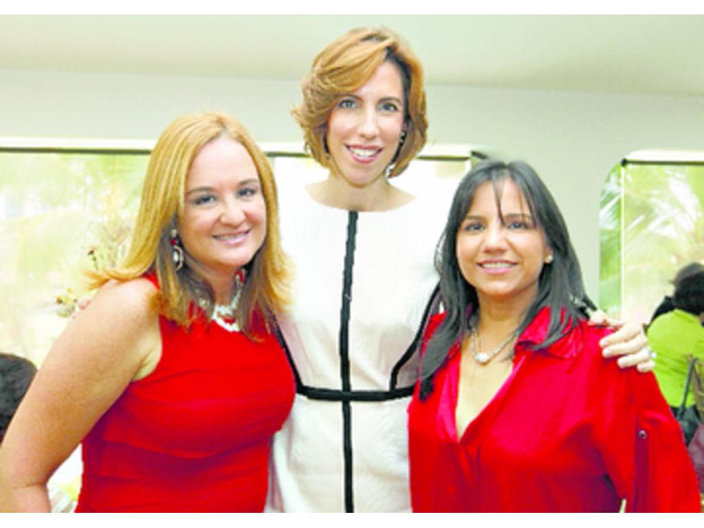 3. Luisa de Motta, Maité de González y Elena de Medina.