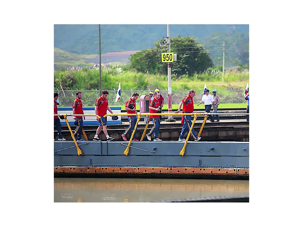 Llegada. Los chicos bajaron con tranquilidad. ()