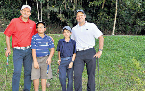 <p>Participantes con los profesionales.</p>