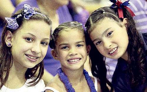 <p>Encanto. Las chicas esperaban su turno con ansias.</p>