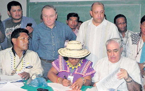 <p>Se firma el acuerdo de San Lorenzo, que pone fin a dos días de disturbios en Chiriquí y otras partes del país, en el que se pacta discutir el artículo 5 del proyecto 415 como pedían los ngäbes. </p>