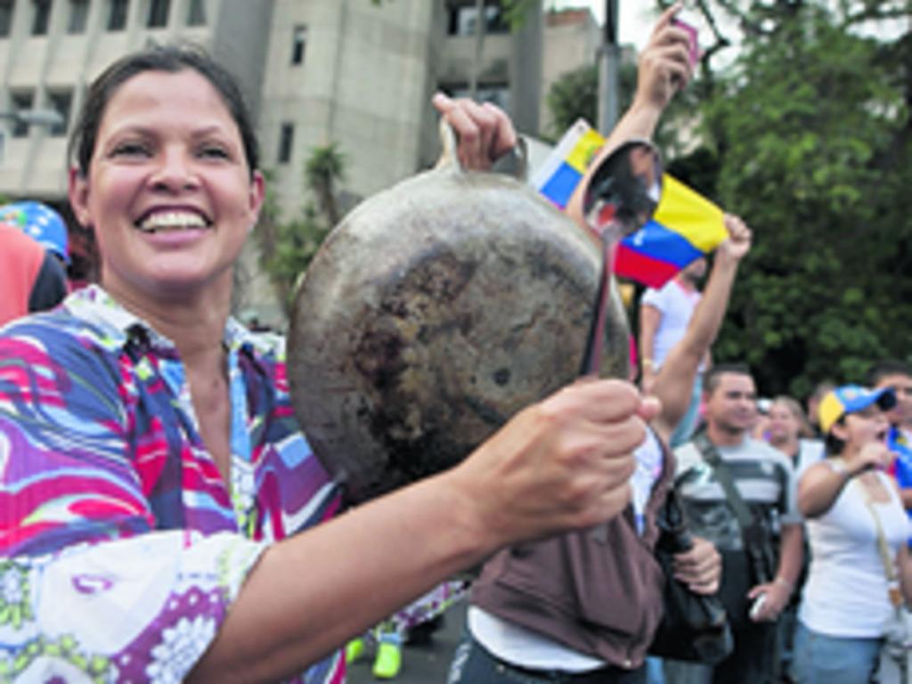 Muchas personas protestaron ayer en las calles.(EFE)