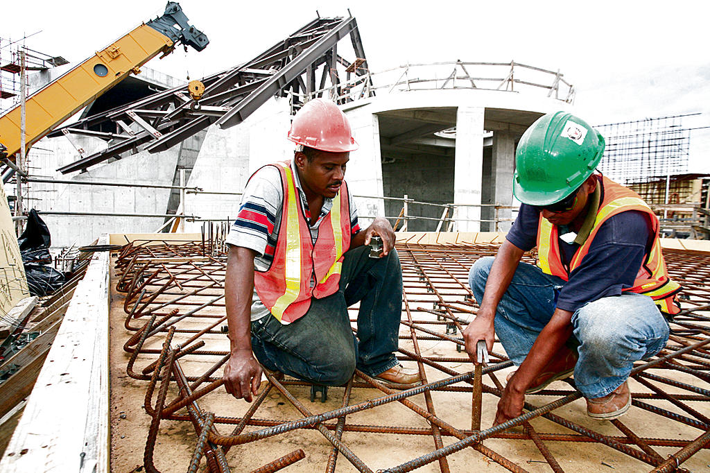 Aporte. Construcción incrementa la economía local. (archivo)