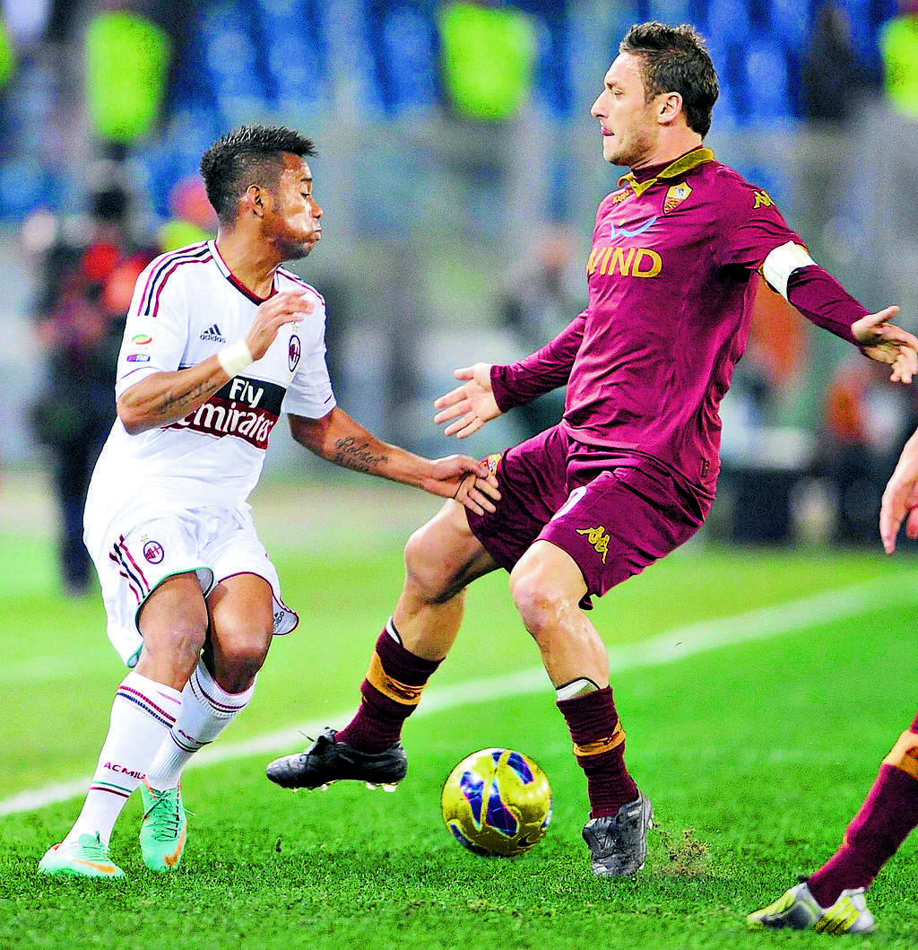 Hecho. El Milan de Robinho viene de caer ante la Roma. ()