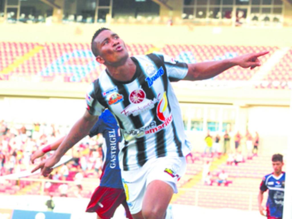 Matagatos ha sido una baja sensible para el Tauro en este torneo.(Anayansi Gamez)