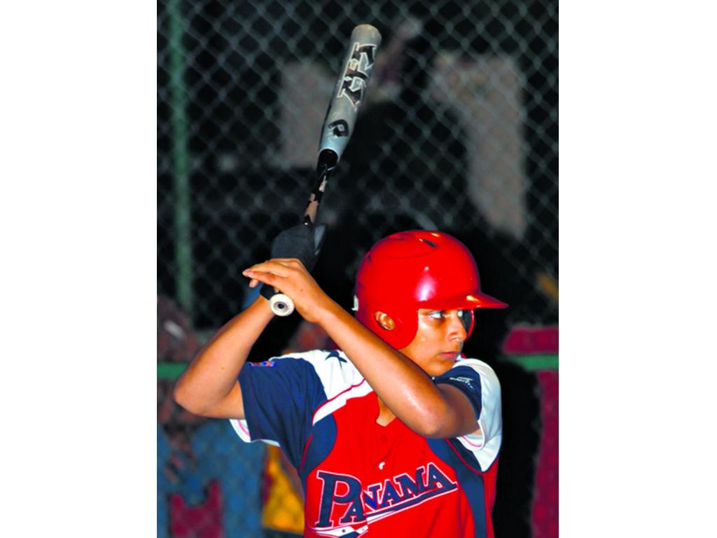 Jordan Agrazal es uno de los jonroneros de la escuadra.(Anayansi Gamez)