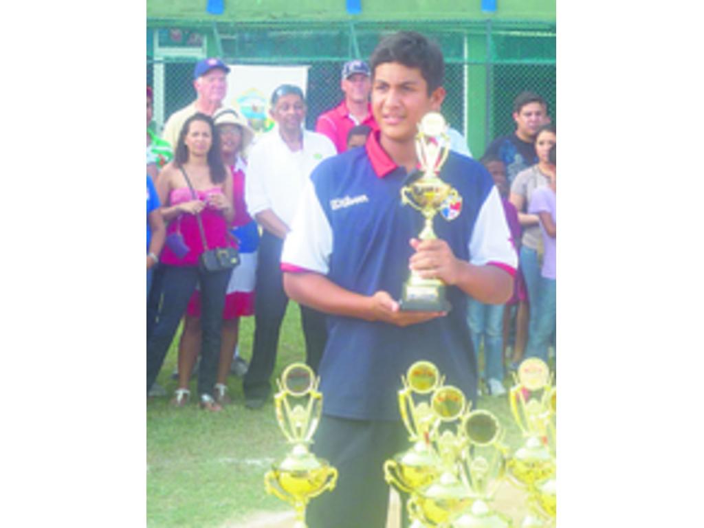 Miguel Amaya fue el mejor receptor del torneo.(Cortesía Fedebeis)