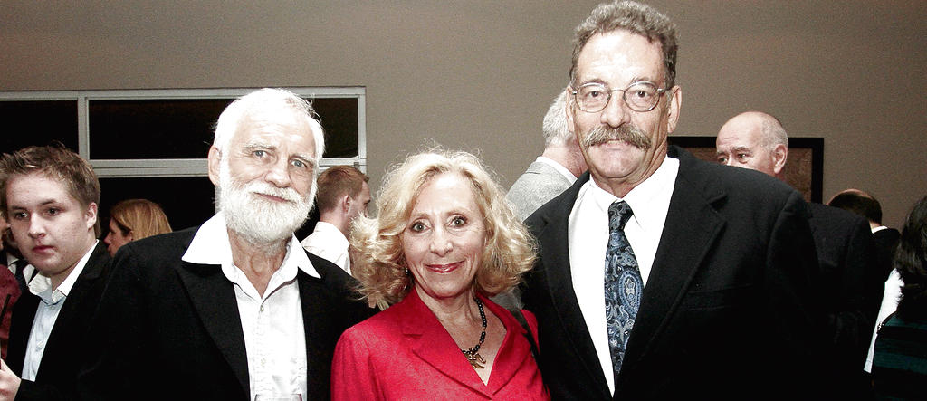 William Lepage, Jennifer Simpson y Keith Furones.()