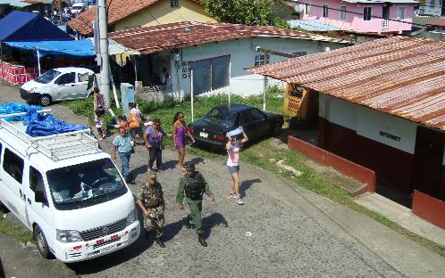 Los estamentos de seguridad hacen operativos en Potobelo. Foto: Cortesía<br>