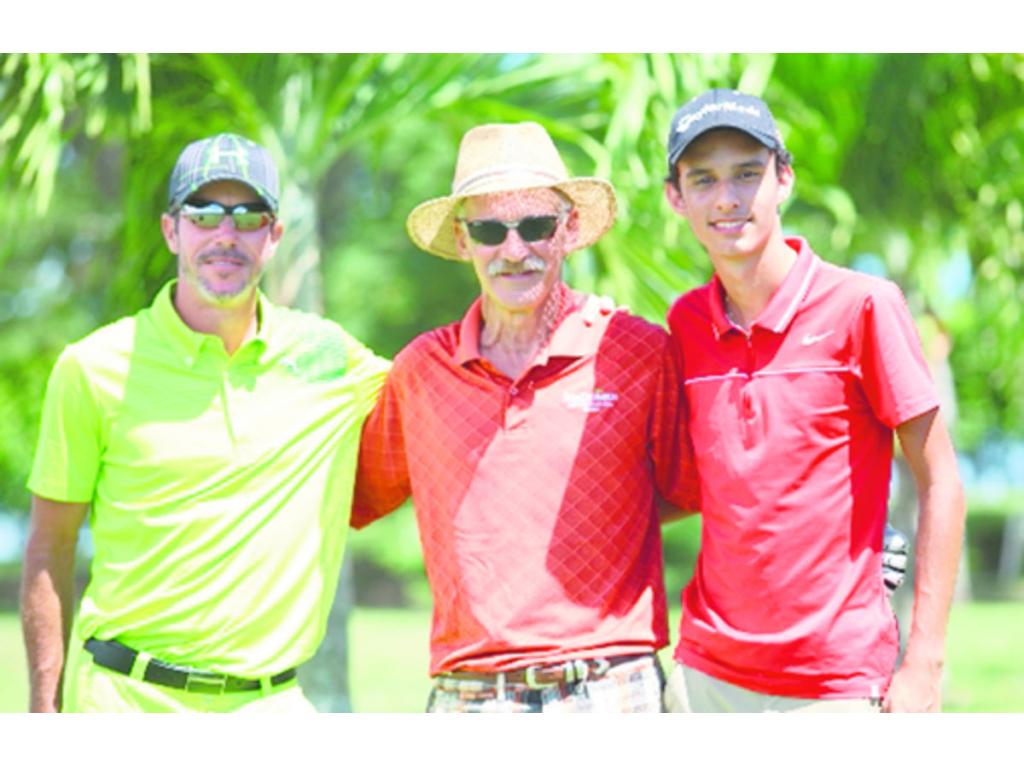 4. Jeff Zerr, Denis Rainville y Omar Cuevas.