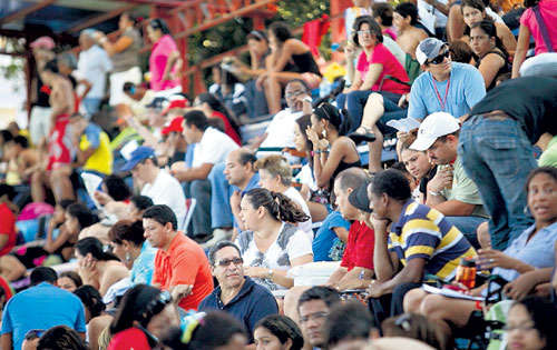 <p>Apoyo. El evento tuvo una concurrida asistencia.</p>