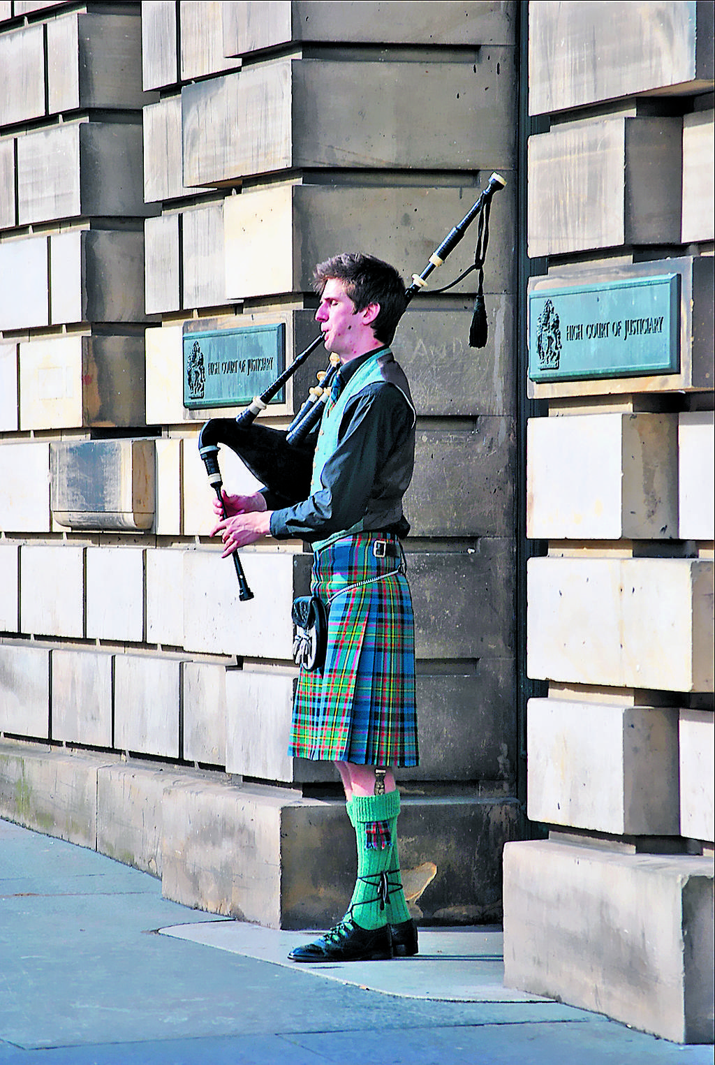 Kilts. Es una falda, prenda típica de Escocia.()