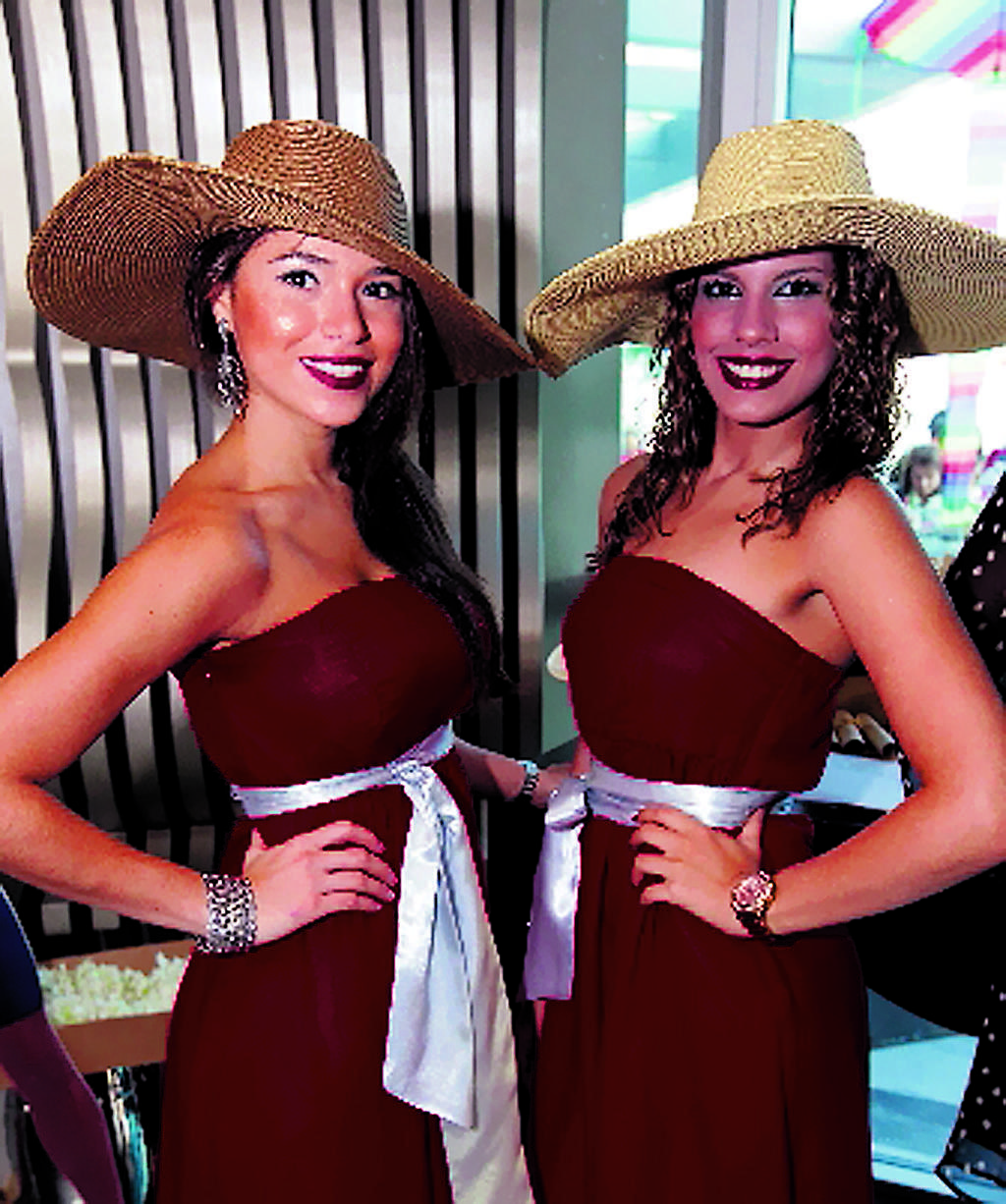 Betzi Herrera y María Laura Espil.()