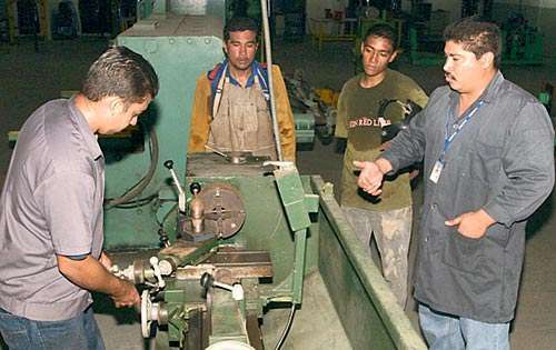 <p>Se preve aumento de la mano de obra en servicios, comercio, agricultura y pesca- minería y extracción, según la encuesta de Expectativas de Empleo Manpower Panamá para el tercer trimestre 2011.</p>