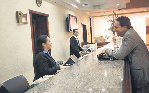 <p>Servicio. Existe la necesidad de crear una cultura de servicio</p>