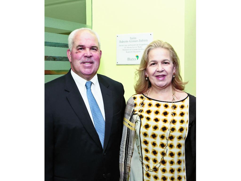 6. Roberto Alemán y Carmen Alemán.