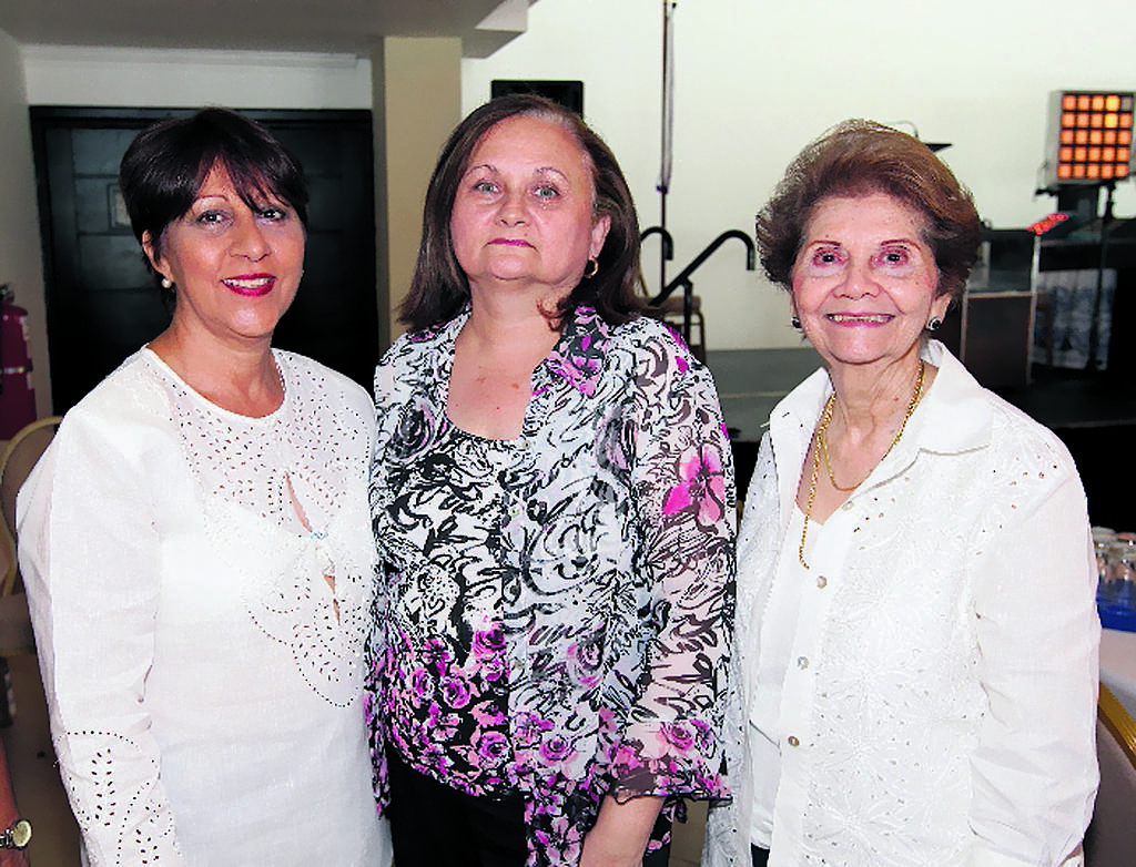 Beby Santanach, Carmen Vergara y Leticia Menéndez.()
