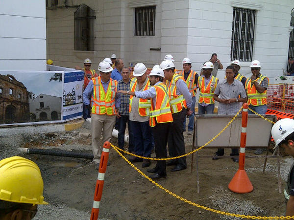 El mandatario Martinelli inspecciona Proyecto de Preservación del Patrimonio Histórico en San Felipe. Foto/Cortesía<br>