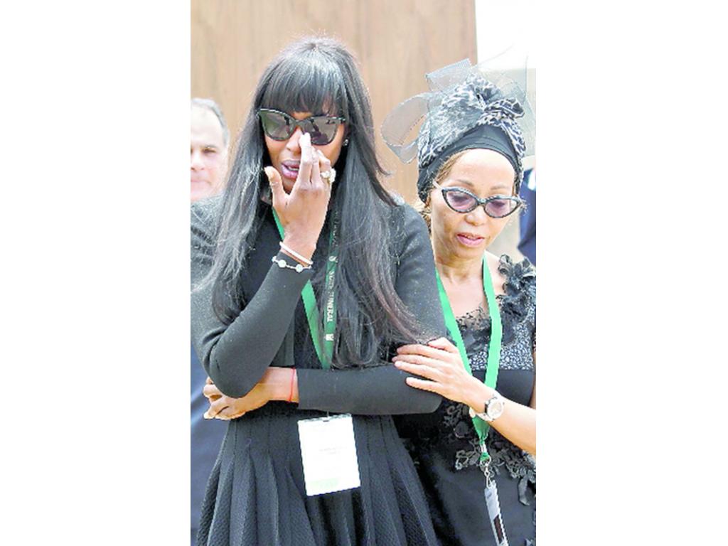 Una Naomi Campbell afectada.