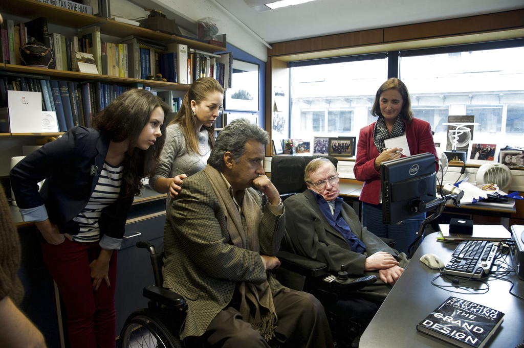 Stephen Hawking fue uno de los científicos más jóvenes en ser elegido miembro de la Royal Society. Foto/EFE<br>