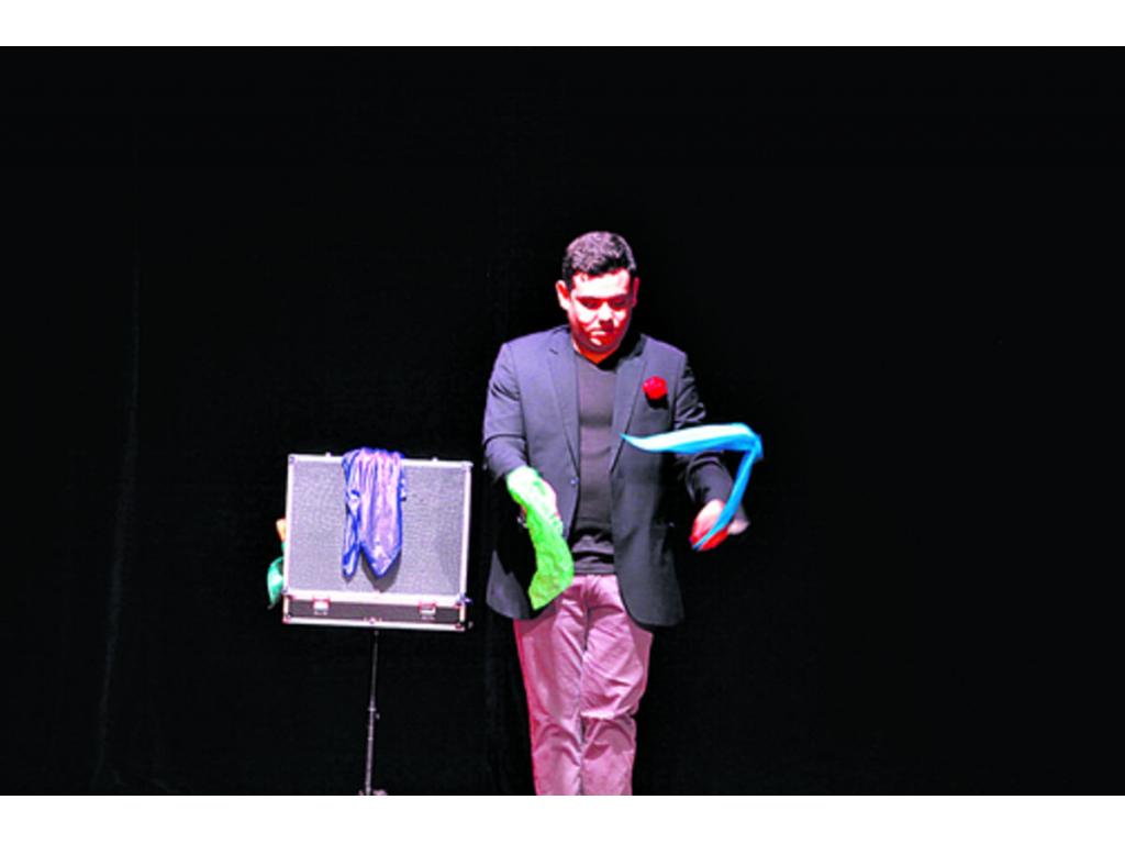 El mago Montii fue el maestro de ceremonia del show.