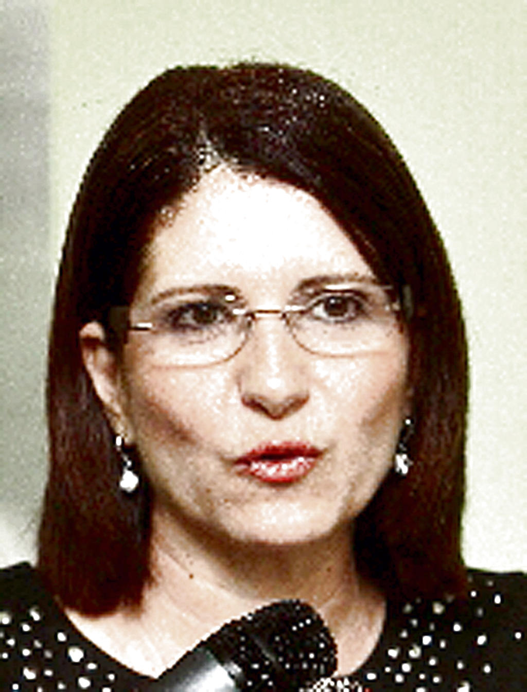Como sobrina política del Arnulfo Arias, me siento indignada por la unión PA - PRD, partido que exilió y persiguió a Arias.()