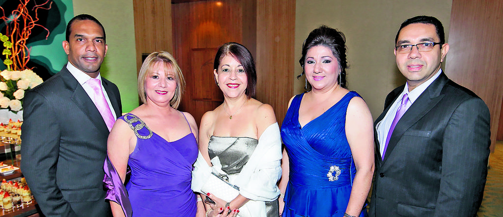 Luis Carlos Helleby, Niurka Vargas, Ana Lucía de Rojas, Sidia Santos y Manuel Paz Rodríguez.()