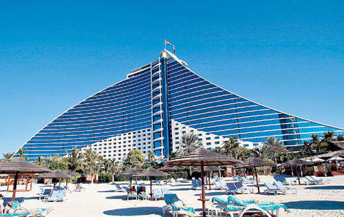 <p>Hoteles. La cadena Jumeirah es referente. </p>