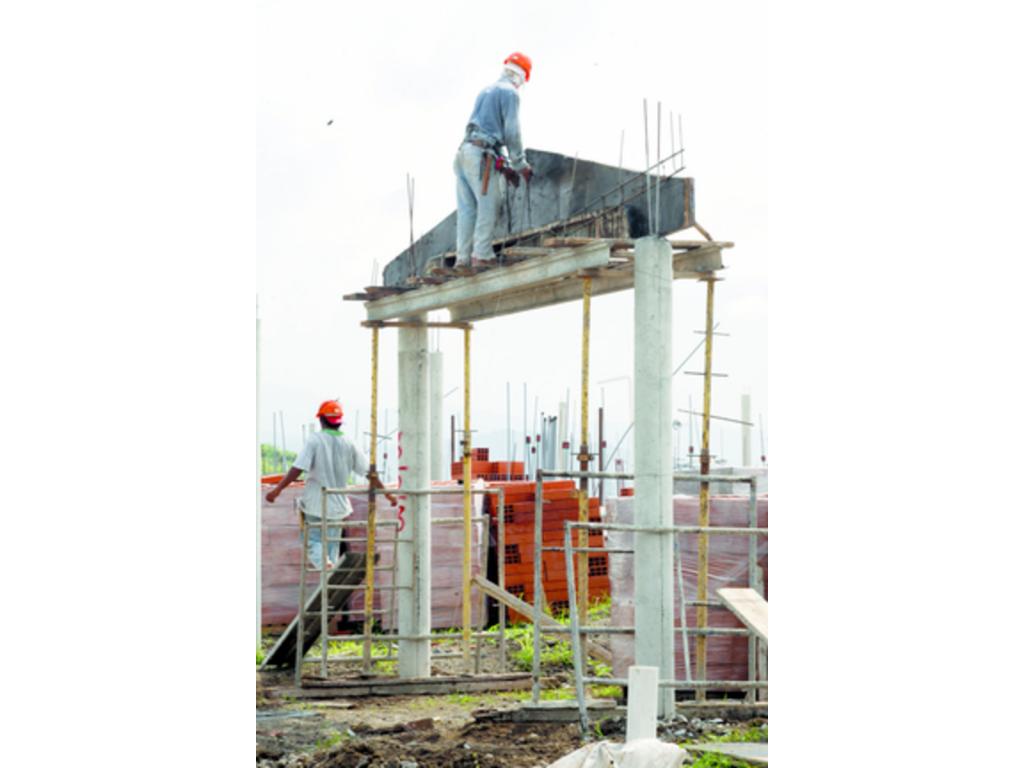 Inversión en la construcción de casas aumentará.(Archivo )