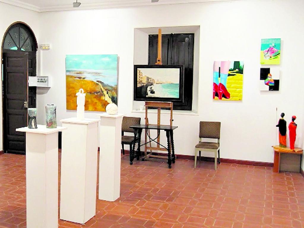 Se realizarán exposiciones de artes plásticas.()
