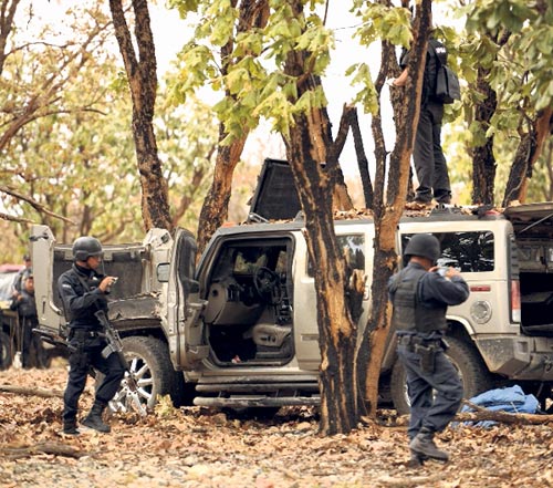 <p>Seguridad. Combaten a un grupo de sicarios.</p>