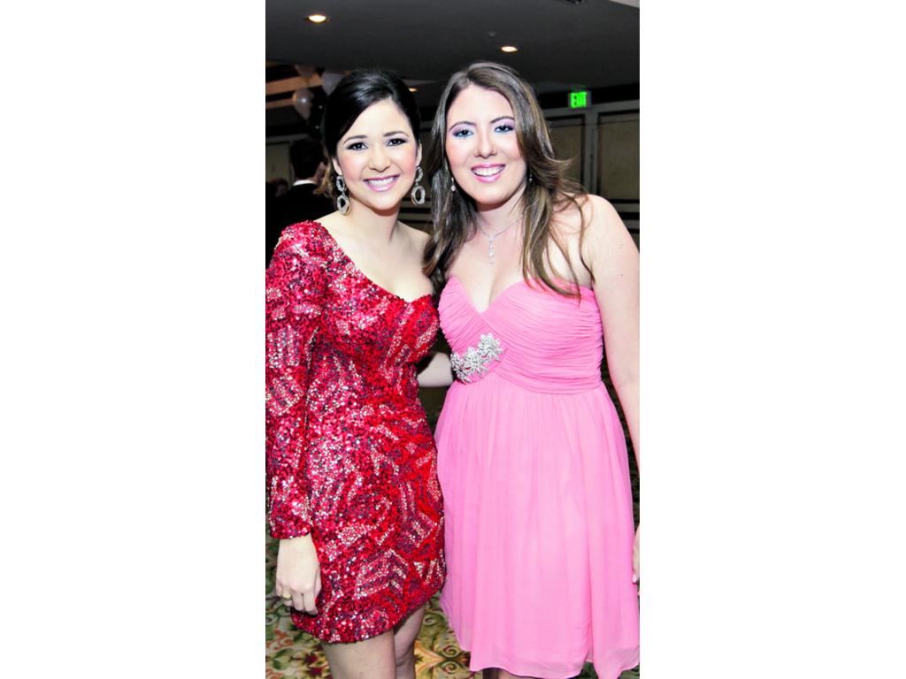 12. Isabella Viggiano y Raquel Saavedra.