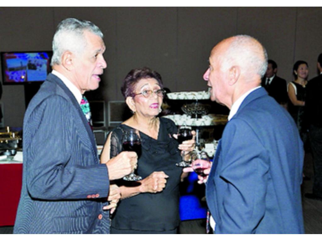 3. José María Serrano, Berta América de Serrano y Emilio Sinclair.