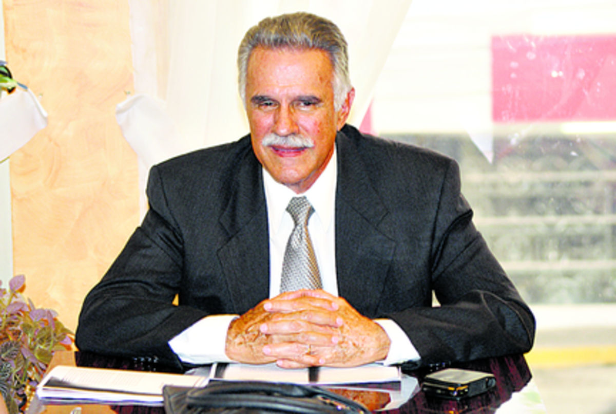 Juan David Morgan (escritor y abogado).