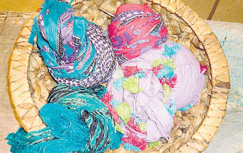 <p>aparejos tipo tie die con estampados de la marca Onda del Mar.</p>