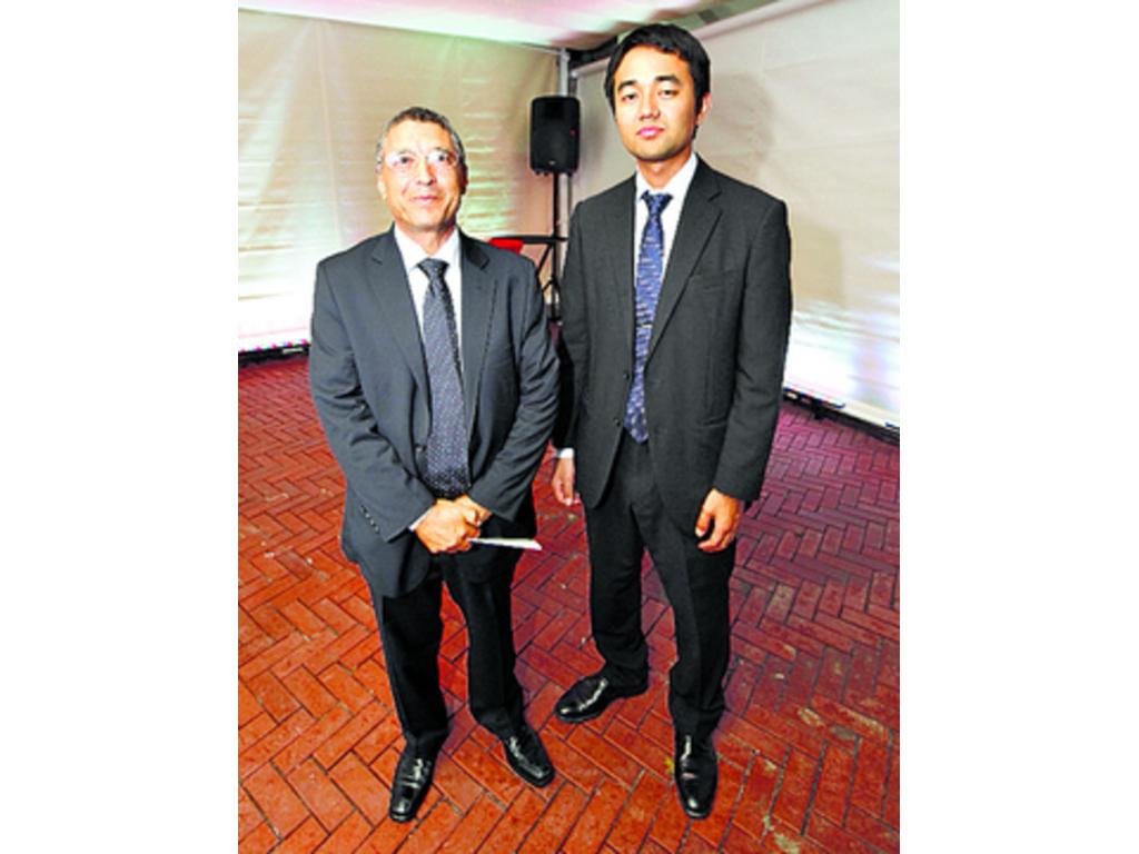 6. Mohamed Sharedi y Ryotaro Kasai.