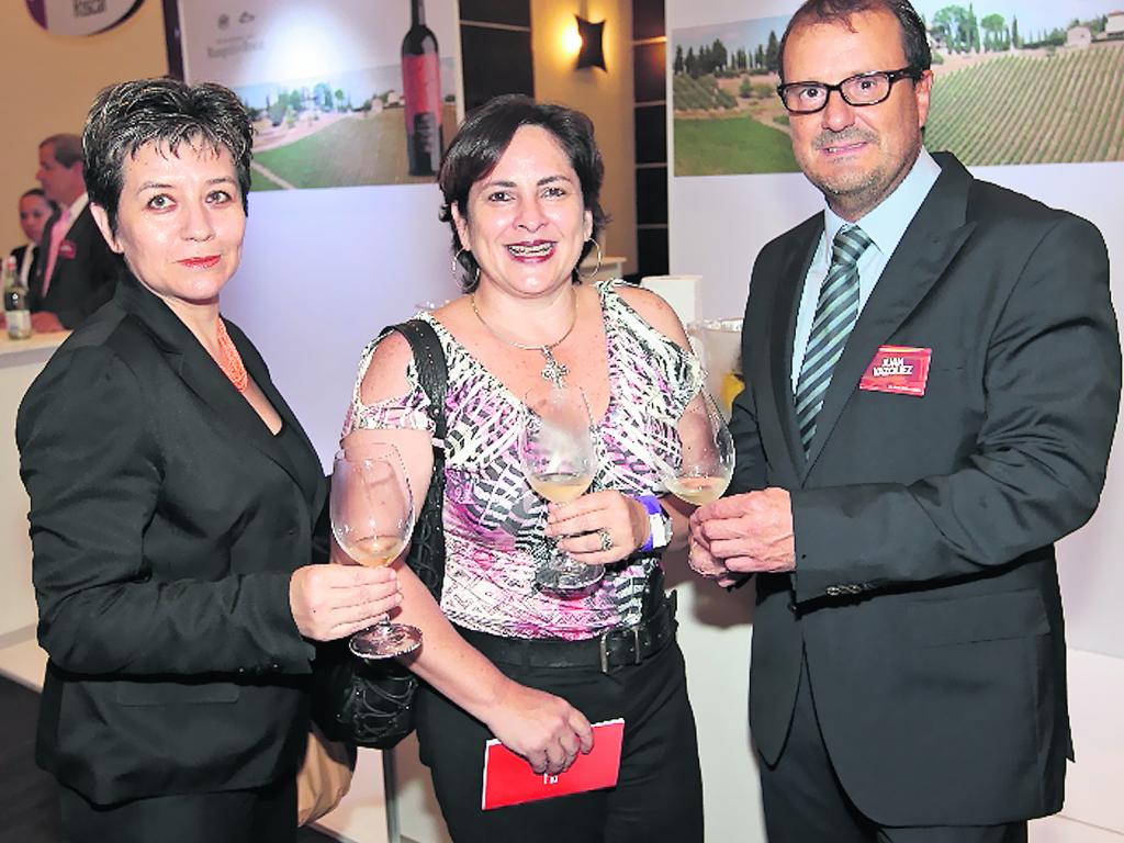 Verónica Encina, Chepy Doval y Juan Vásquez.()